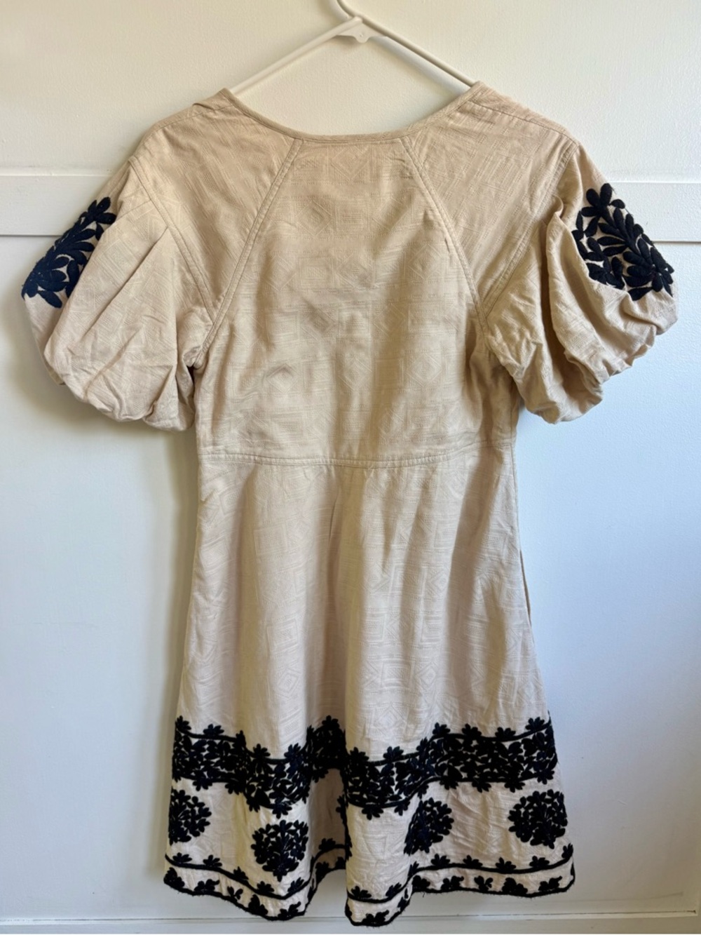 Anthropologie Orla Mini Dress Beige Embroidered Cotton Boho Puff Sleeves Sz 2 - Picture 5 of 14